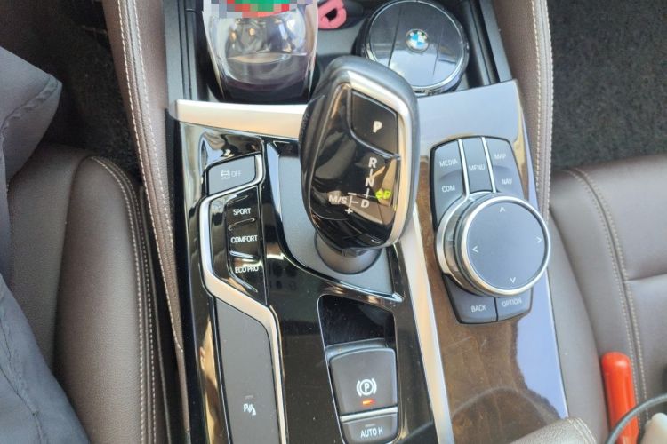 Used BMW 5 Series 2018 525Li Luxury Package Gear Lever