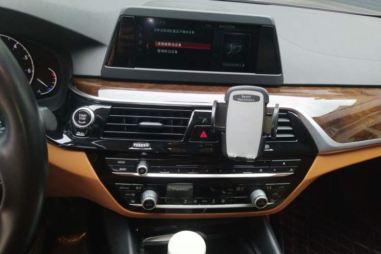 Used BMW 5 Series 2018 528Li Launch Special Edition Audio And AC Panel