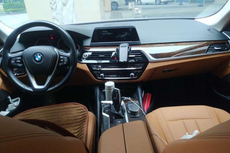 Used BMW 5 Series 2018 528Li Launch Special Edition Center Console