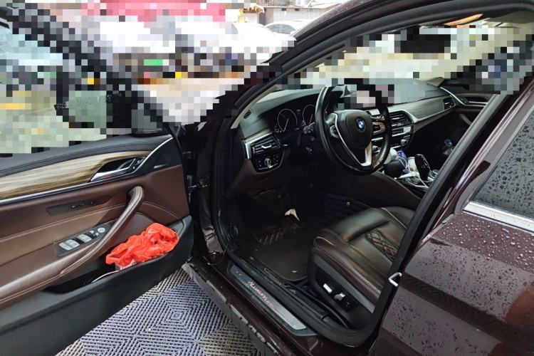 Used BMW 5 Series 2018 Facelifted 530Li Luxury Edition Premium Package Driver Seat