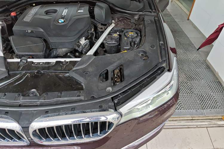 Used BMW 5 Series 2018 Facelifted 530Li Luxury Edition Premium Package Engine Bay Left