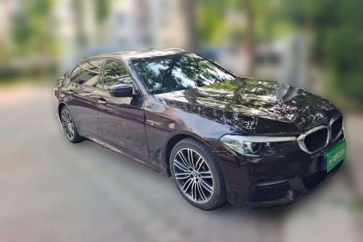 Used BMW 5 Series 2018 Restyled 530Li Leading Edition M Sport Package Front Right 45 Deg