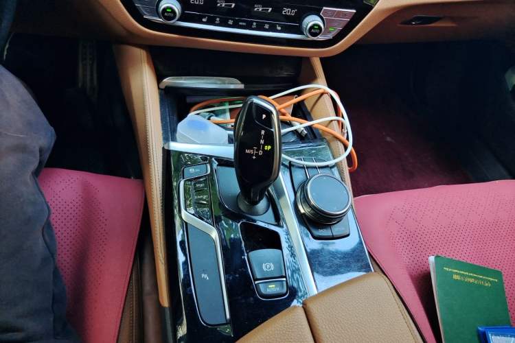 Used BMW 5 Series 2018 Restyled 530Li Leading Edition M Sport Package Gear Lever