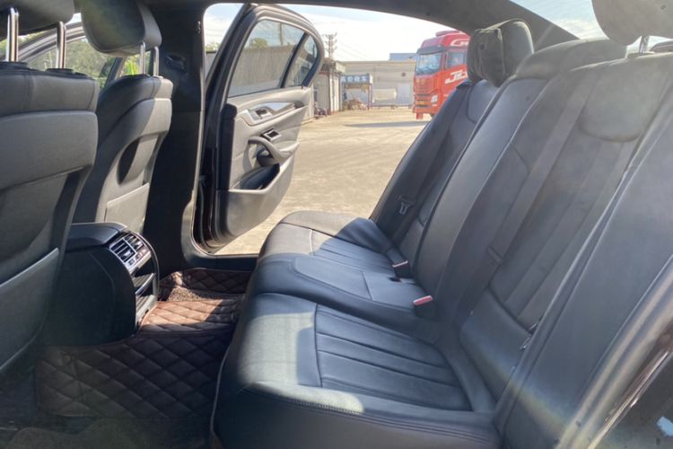 Used BMW 5 Series 2018 525Li M Sport Package Interior 1