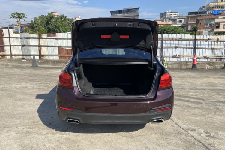 Used BMW 5 Series 2018 525Li M Sport Package Interior 8