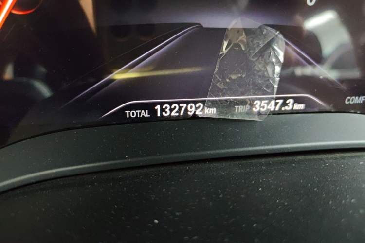 Used BMW 5 Series 2018 Facelifted 530Li Luxury Edition Premium Package Odometer Close Up