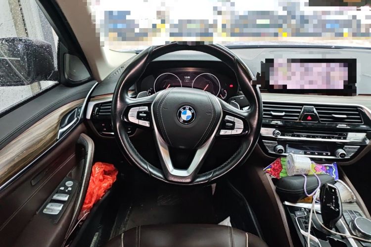 Used BMW 5 Series 2018 Facelifted 530Li Luxury Edition Premium Package Steering Wheel