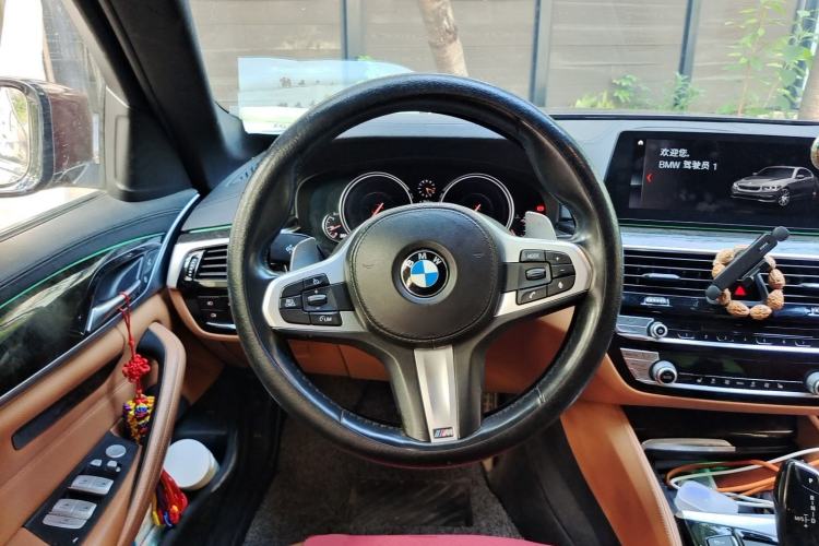 Used BMW 5 Series 2018 Restyled 530Li Leading Edition M Sport Package Steering Wheel