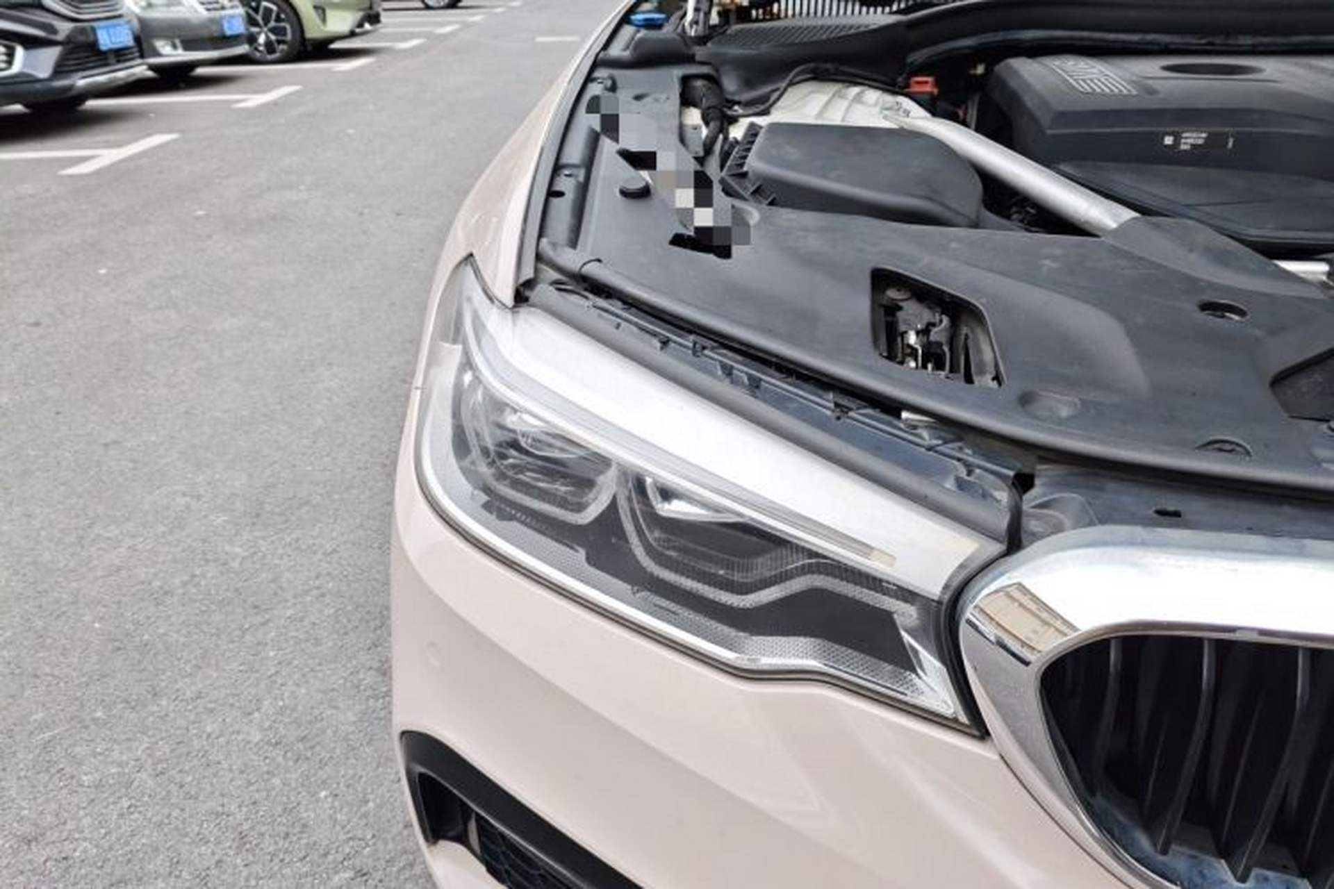 Used BMW 5 Series 2018 Restyled 530Li Luxury Edition M Sport Package Right Front Headlight