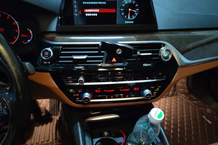 Used BMW 5 Series 2018 528Li Launch Special Edition Audio And AC Panel