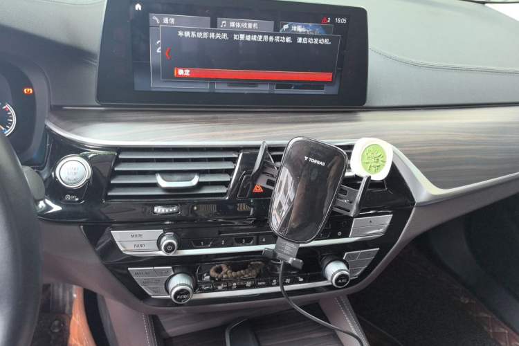 Used BMW 5 Series 2018 Revised Version 530Li Leading Edition Luxury Package Audio And AC Panel