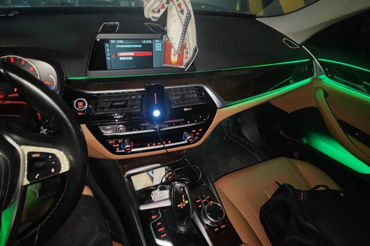 Used BMW 5 Series 2018 528Li Launch Special Edition Audio And AC Panel