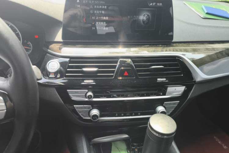 Used BMW 5 Series 2018 525Li M Sport Package Audio And AC Panel
