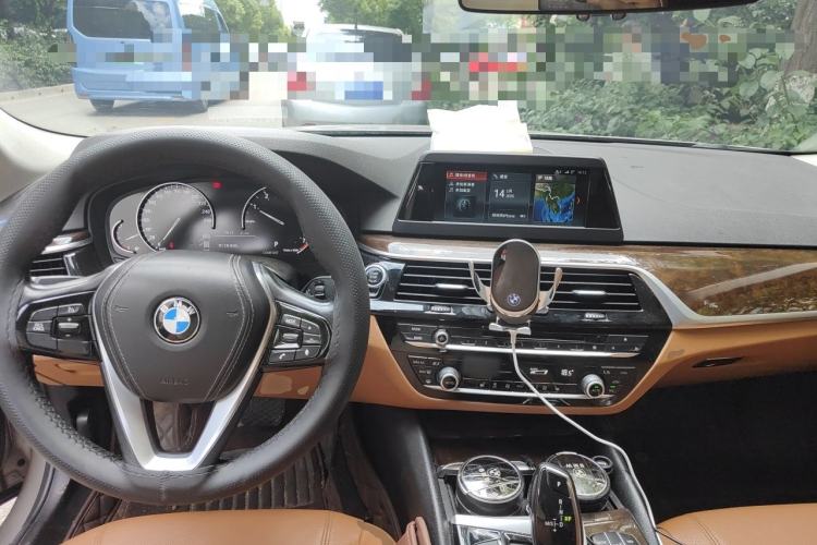 Used BMW 5 Series 2018 528Li Launch Special Edition Center Console