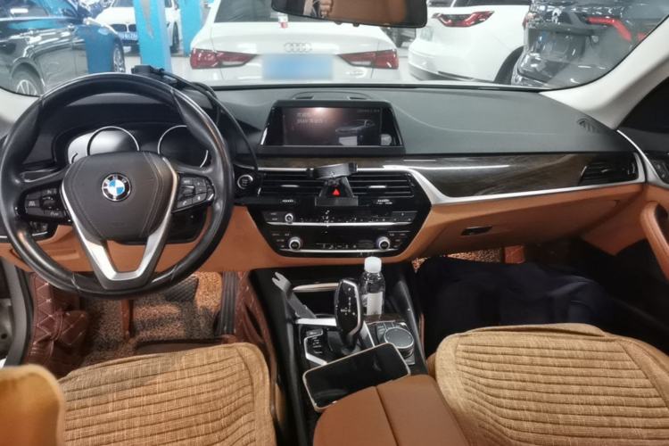 Used BMW 5 Series 2018 528Li Launch Special Edition Center Console