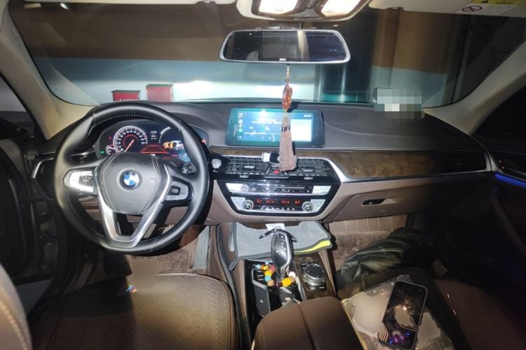 Used BMW 5 Series 2018 525Li Luxury Package Center Console