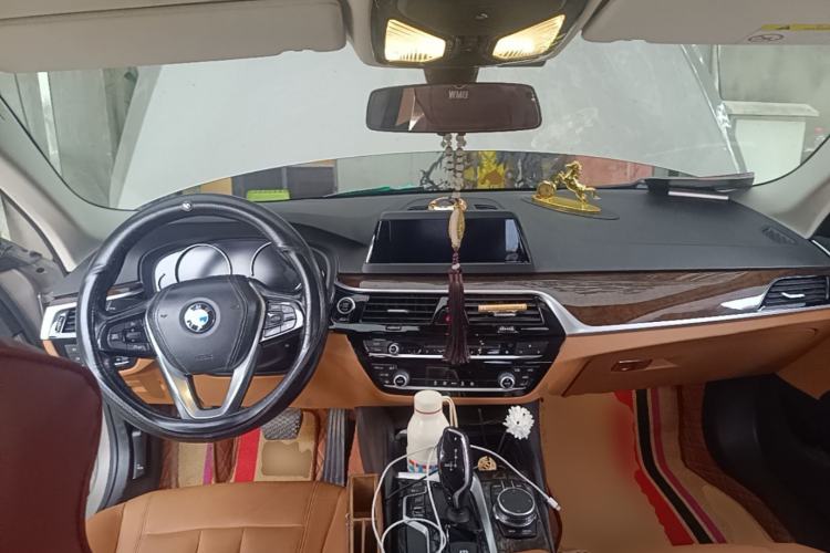 Used BMW 5 Series 2018 528Li Launch Special Edition Center Console