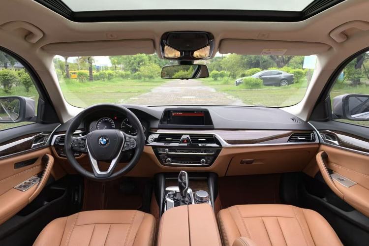 Used BMW 5 Series 2018 528Li Launch Special Edition Center Console