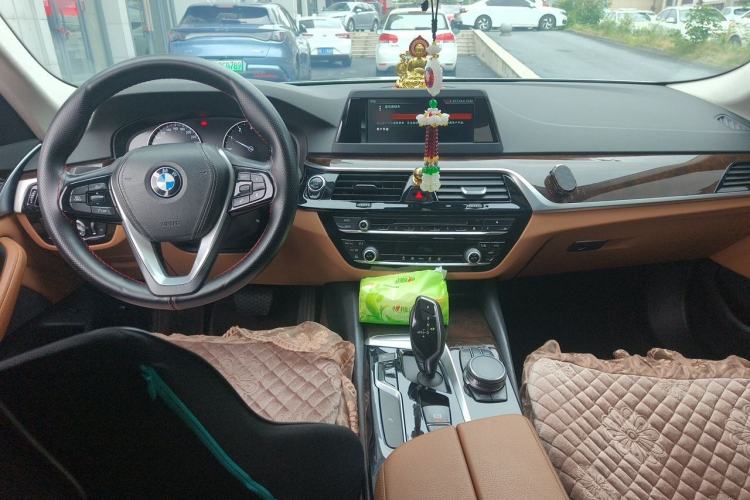 Used BMW 5 Series 2018 528Li Launch Special Edition Center Console