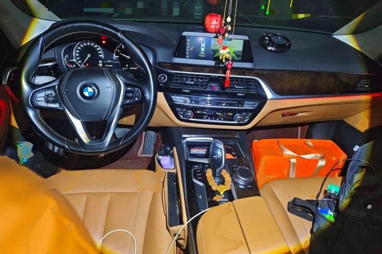 Used BMW 5 Series 2018 528Li Launch Special Edition Center Console