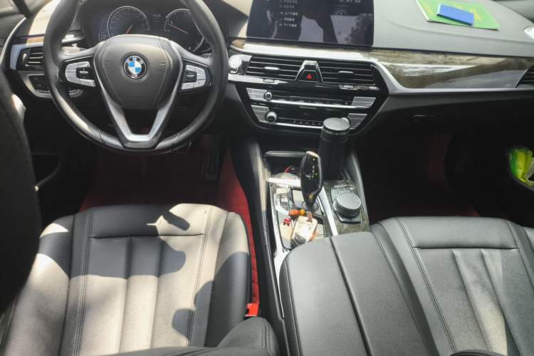 Used BMW 5 Series 2018 525Li M Sport Package Center Console