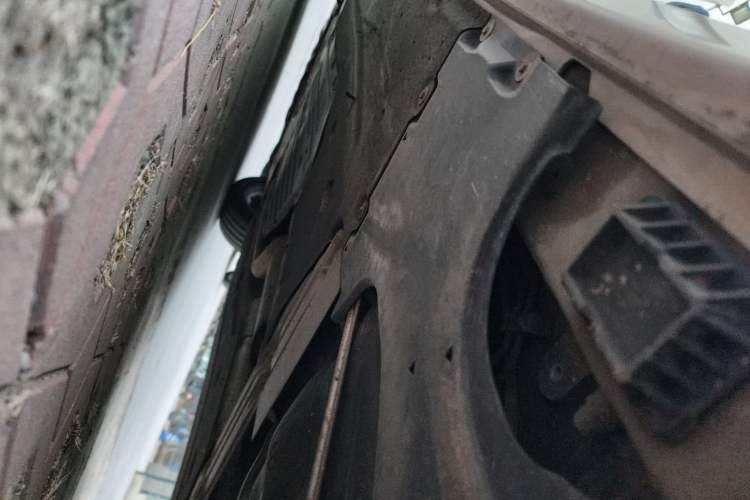 Used BMW 5 Series 2018 528Li Launch Special Edition Chassis Front Left