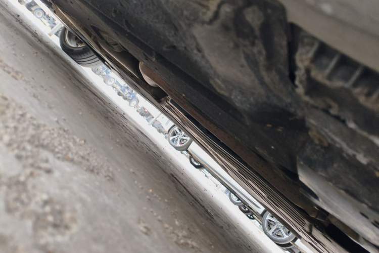 Used BMW 5 Series 2018 528Li Launch Special Edition Chassis Front Right