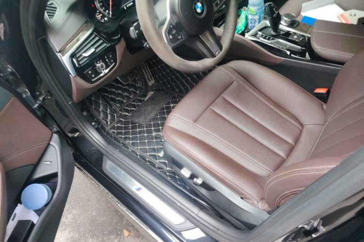 Used BMW 5 Series 2018 525Li M Sport Package Driver Seat
