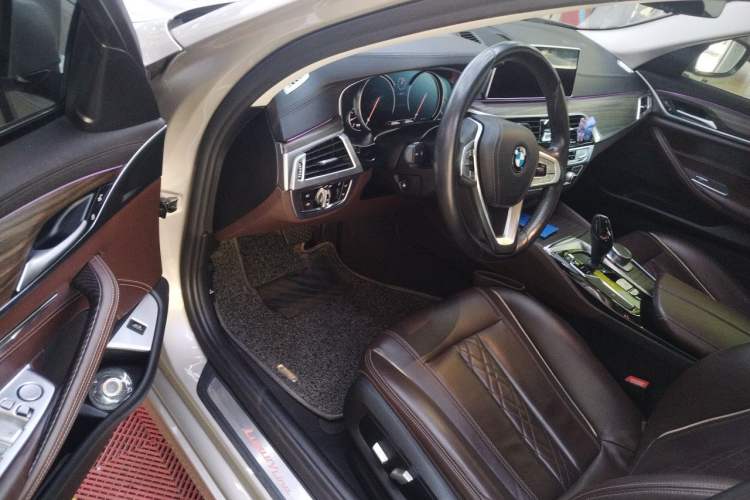 Used BMW 5 Series 2018 Revised Version 530Li Leading Edition Luxury Package Driver Seat