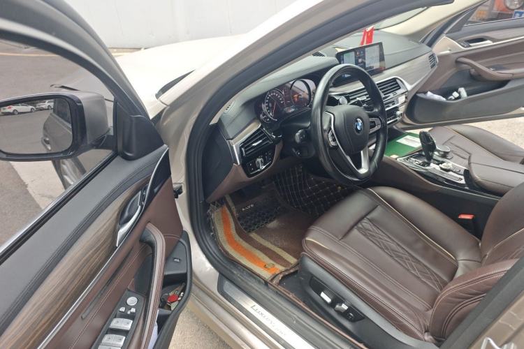 Used BMW 5 Series 2018 Revised Version 530Li Leading Edition Luxury Package Driver Seat