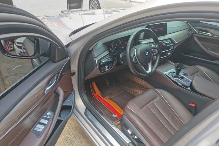 Used BMW 5 Series 2018 Revised Version 530Li Leading Edition Luxury Package Driver Seat