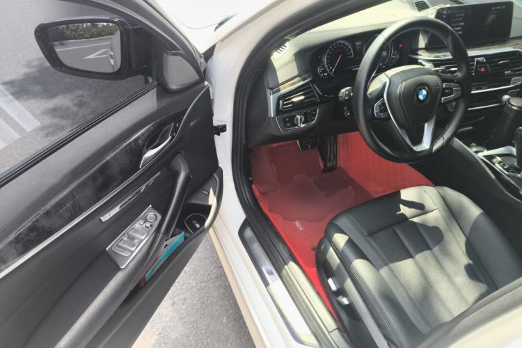 Used BMW 5 Series 2018 525Li M Sport Package Driver Seat