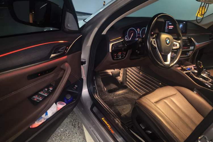 Used BMW 5 Series 2018 525Li Luxury Package Driver Seat