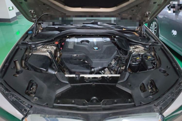 Used BMW 5 Series 2018 528Li Launch Special Edition Engine Bay