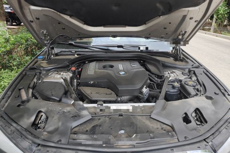 Used BMW 5 Series 2018 528Li Launch Special Edition Engine Bay