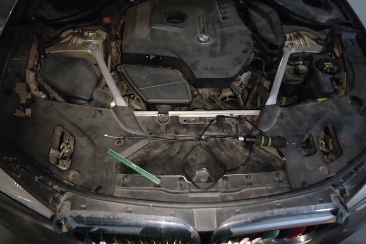 Used BMW 5 Series 2018 525Li Luxury Package Engine Bay