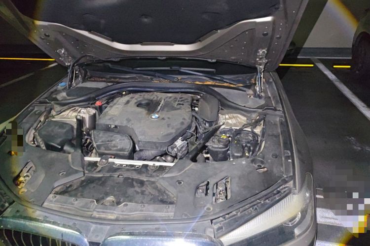 Used BMW 5 Series 2018 528Li Launch Special Edition Engine Bay Left