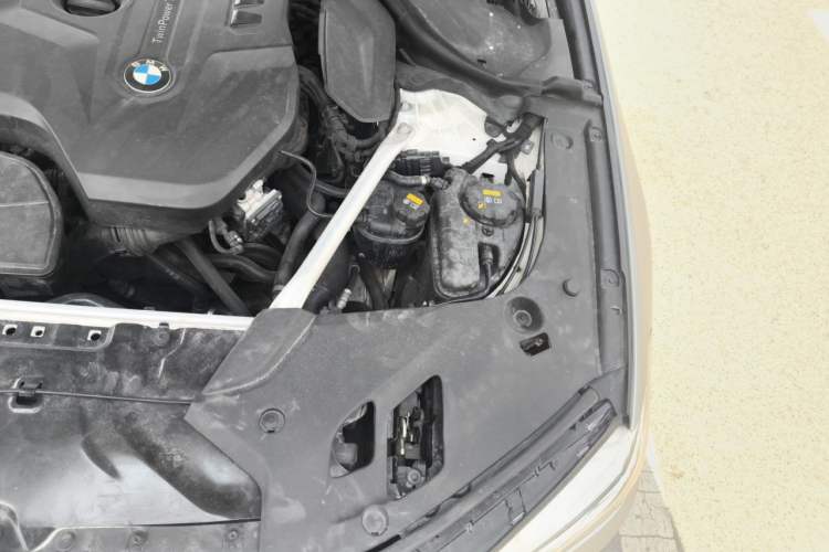 Used BMW 5 Series 2018 525Li M Sport Package Engine Bay Left