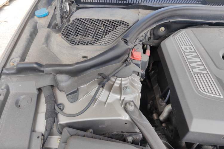 Used BMW 5 Series 2018 Facelifted 530Li xDrive Luxury Package Engine Bay Right