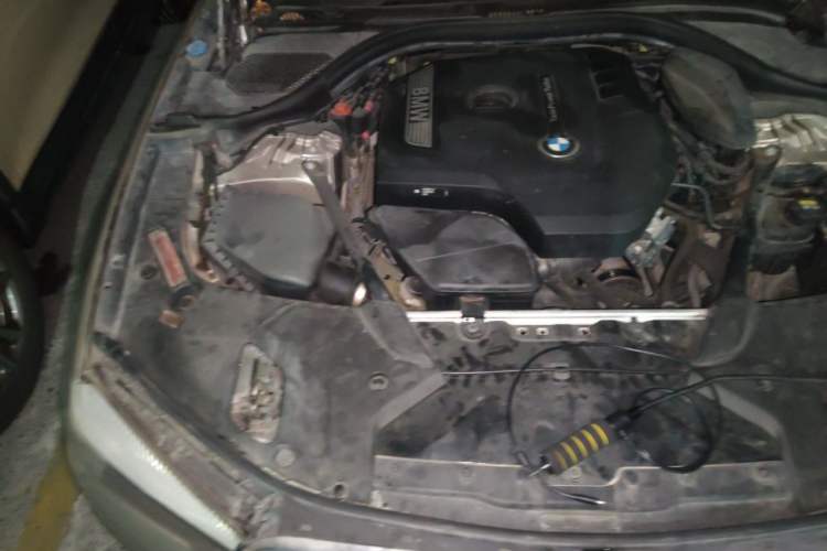 Used BMW 5 Series 2018 528Li Launch Special Edition Engine Bay Right