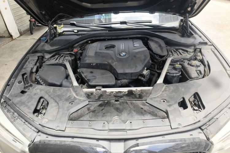 Used BMW 5 Series 2018 525Li M Sport Package Engine Bay