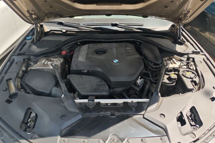 Used BMW 5 Series 2018 528Li Launch Special Edition Engine Bay