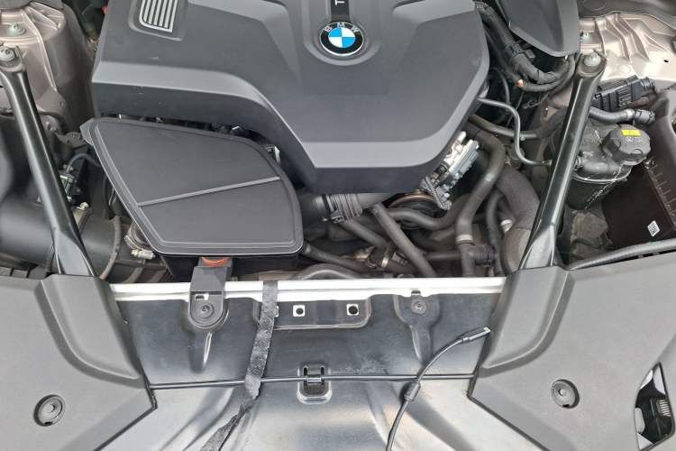 Used BMW 5 Series 2018 530Li Leading Edition Luxury Package Engine Bay