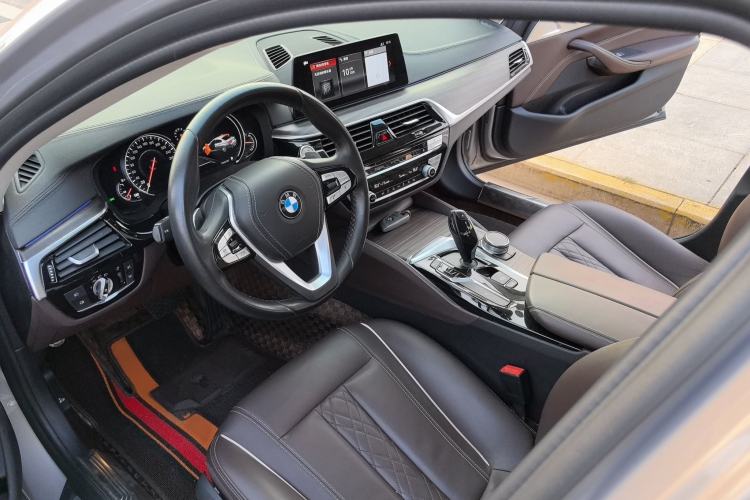 Used BMW 5 Series 2018 Revised Version 530Li Leading Edition Luxury Package Exterior 12