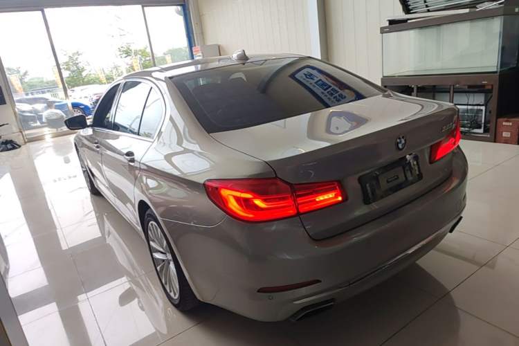 Used BMW 5 Series 2018 525Li Luxury Package Exterior 2