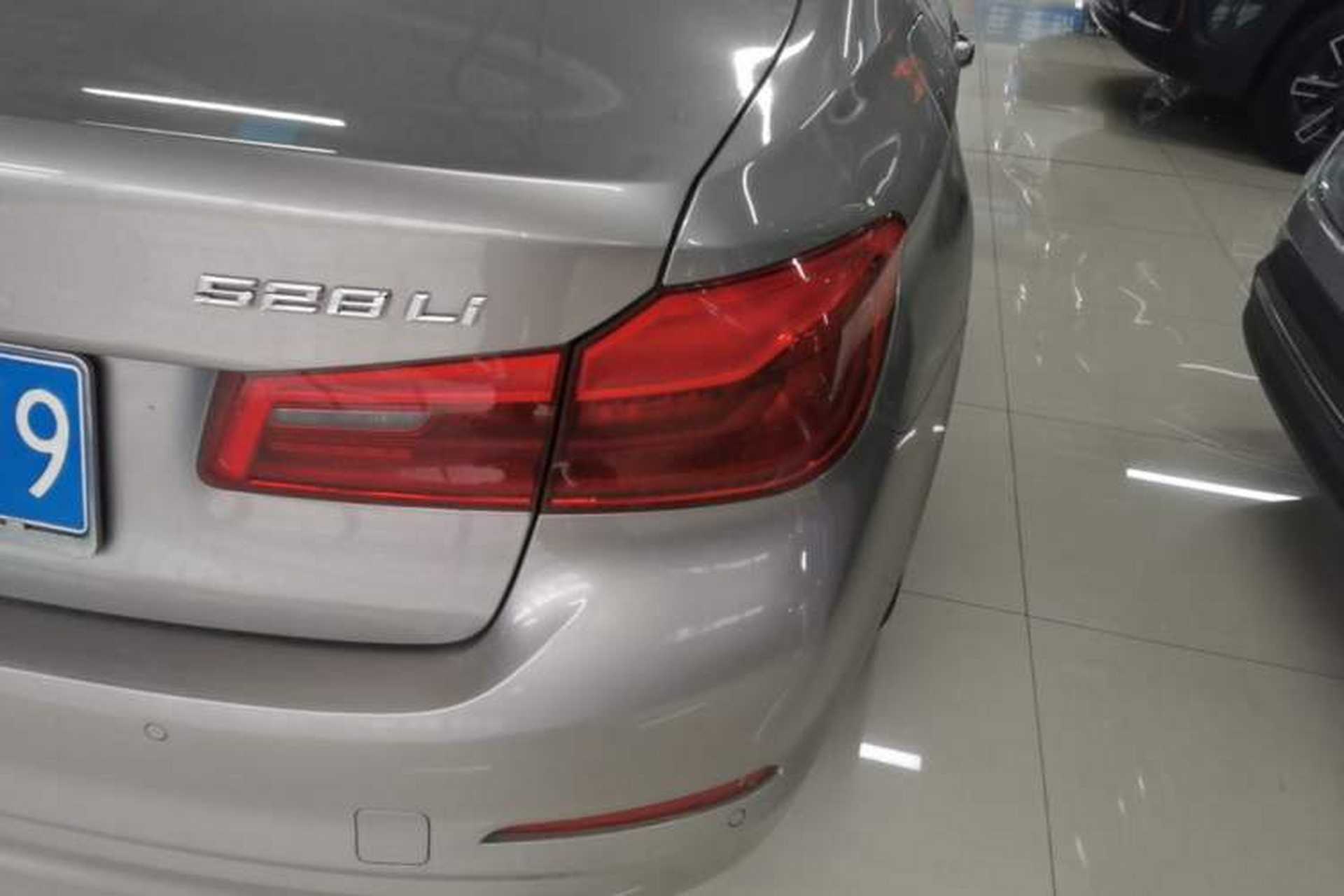 Used BMW 5 Series 2018 528Li Launch Special Edition Exterior 3