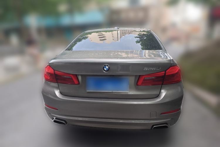Used BMW 5 Series 2018 525Li Luxury Package Exterior 4