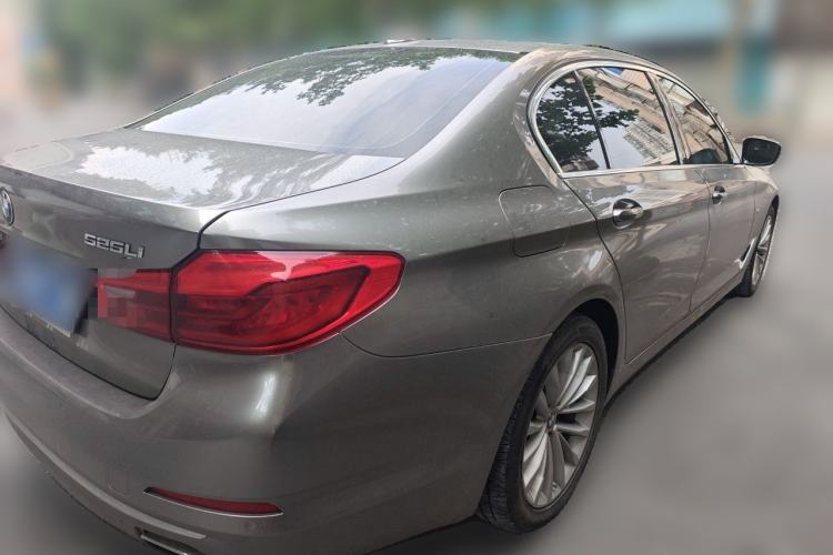 Used BMW 5 Series 2018 525Li Luxury Package Exterior 5