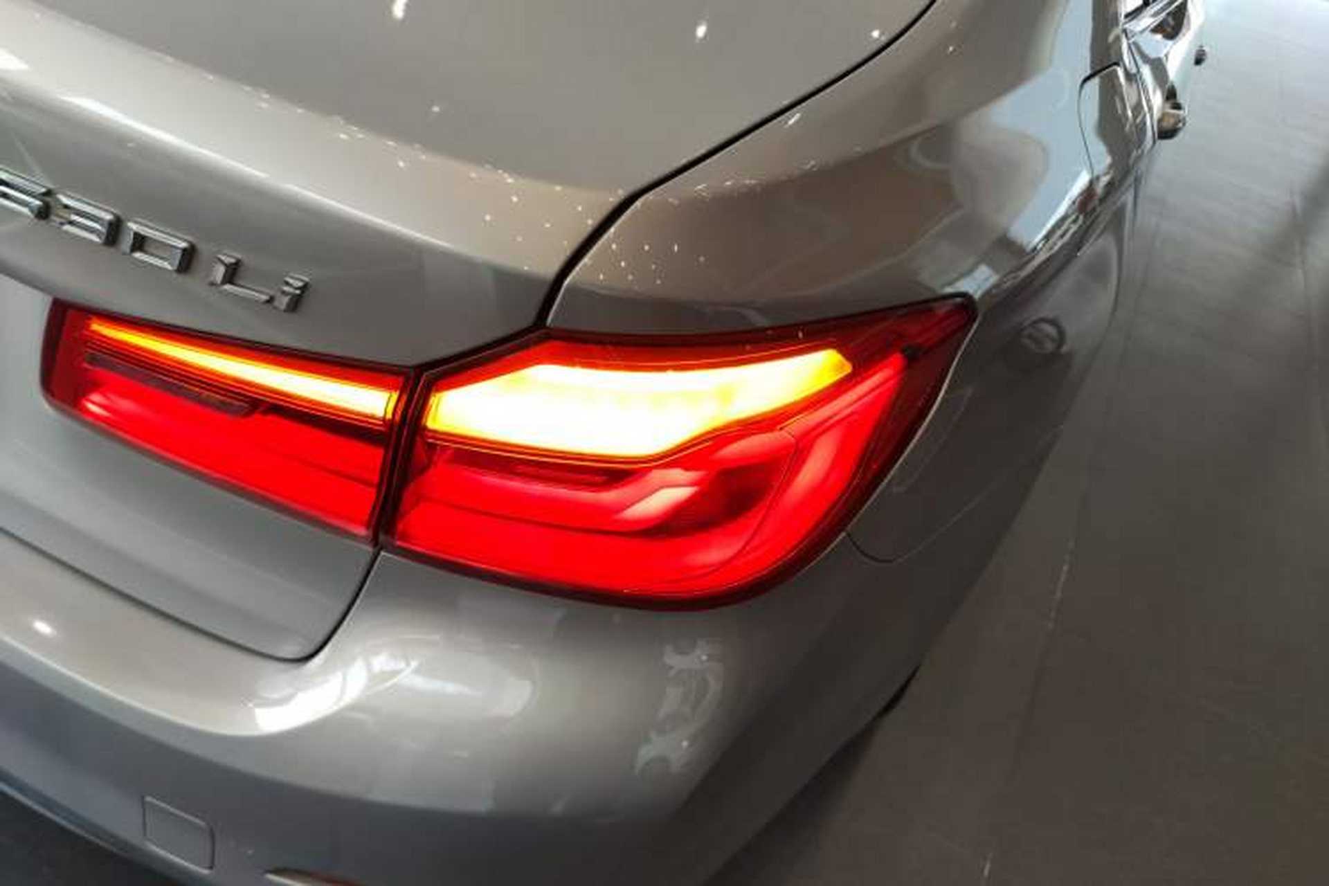 Used BMW 5 Series 2018 530Li Leading Edition Luxury Package Exterior 6