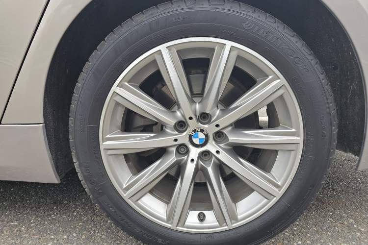 Used BMW 5 Series 2018 528Li Launch Special Edition Exterior 7
